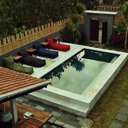 Lay Day Surf Hostel-3